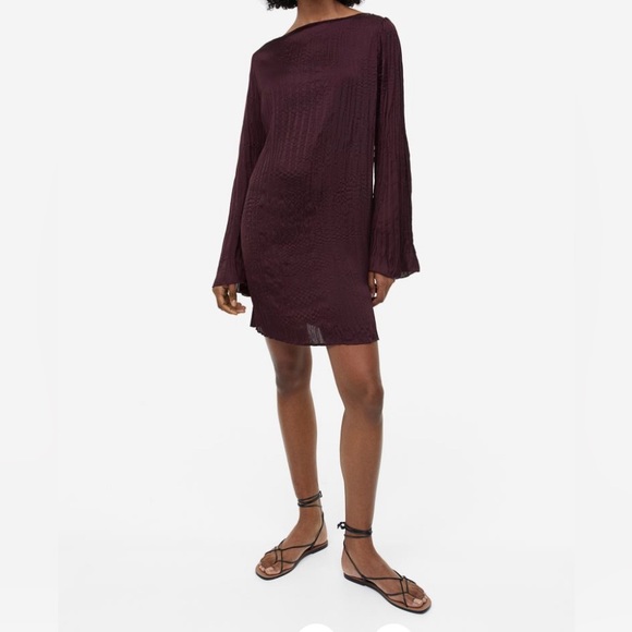 Lester satin dress (size M) - burgundy colour - Picture 1 of 9